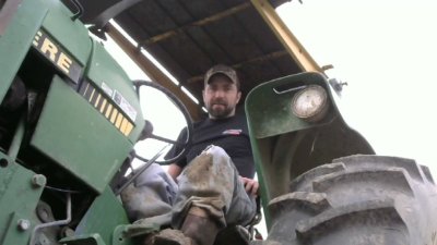 Watch hardworkertn's leaked NSFW photo on TwXstars