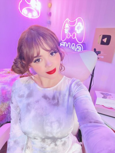 Watch Danyancat 🐰's leaked NSFW photo on TwXstars