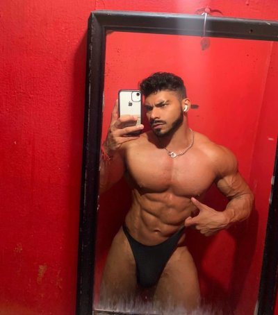 Watch Ottoniel Yañez's leaked NSFW photo on TwXstars