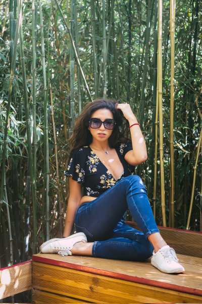 Watch Frida Sante's leaked NSFW photo on TwXstars