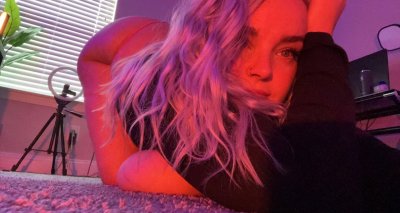 Watch whip's leaked NSFW photo on TwXstars