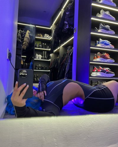 Watch Gina Savage's leaked NSFW photo on TwXstars