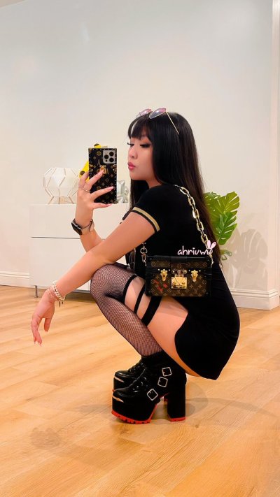 Watch ahri 아리 🍜's leaked NSFW photo on TwXstars