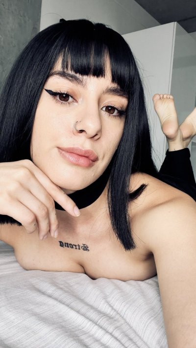 Watch Veggie ASMR's leaked NSFW photo on TwXstars