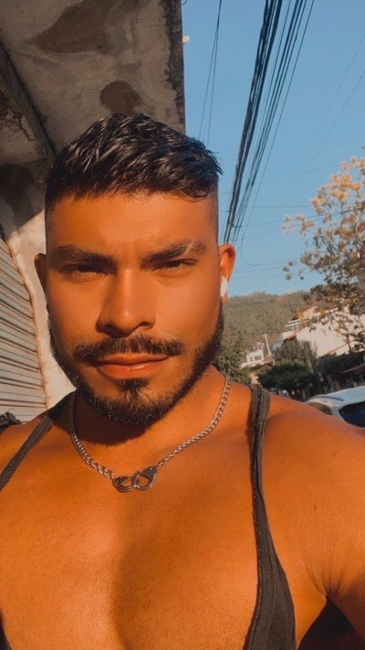 Watch Ottoniel Yañez's leaked NSFW photo on TwXstars