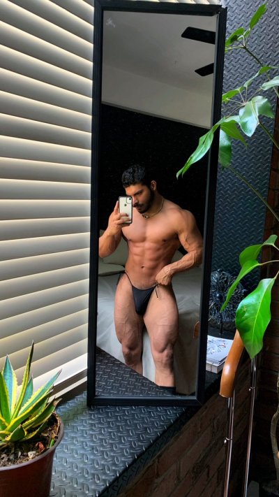Watch Ottoniel Yañez's leaked NSFW photo on TwXstars