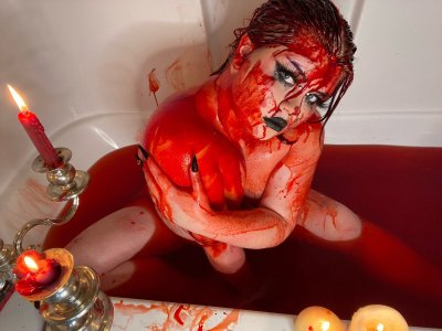 Watch Lusty Lute's leaked NSFW photo on TwXstars