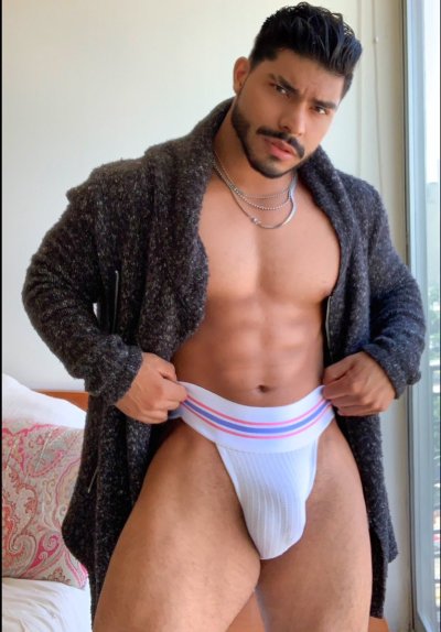 Watch Ottoniel Yañez's leaked NSFW photo on TwXstars