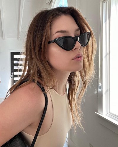 Watch Lauren Summer's leaked NSFW photo on TwXstars