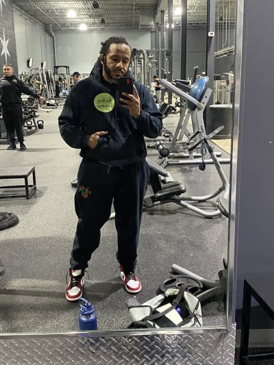 Watch King B's leaked NSFW photo on TwXstars