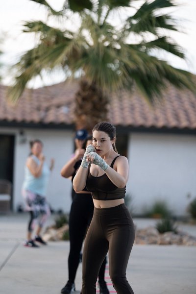 Watch Lauren Summer's leaked NSFW photo on TwXstars