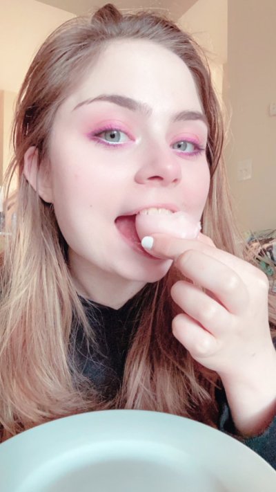 Watch MuscleMommyCosplays (🍑Linnea)'s leaked NSFW photo on TwXstars