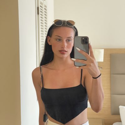 Watch Marnie Victoria's leaked NSFW photo on TwXstars