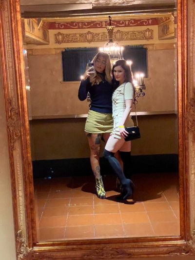 Watch Evelyn Claire's leaked NSFW photo on TwXstars