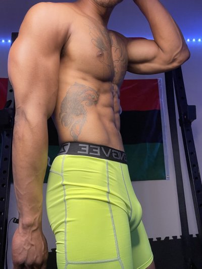 Watch BigSeitan Ⓥ's leaked NSFW photo on TwXstars