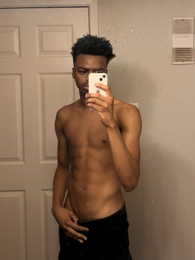 Watch dariooo's leaked NSFW photo on TwXstars