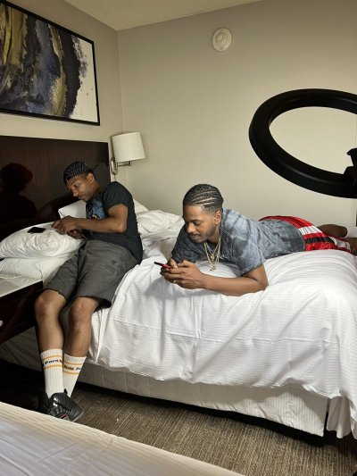 Watch Google Santana Red's leaked NSFW photo on TwXstars