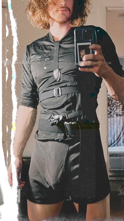 Watch Chriss_wade's leaked NSFW photo on TwXstars