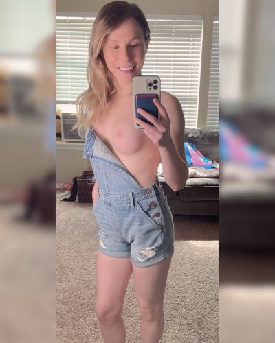 Watch Jenny Bangz's leaked NSFW photo on TwXstars