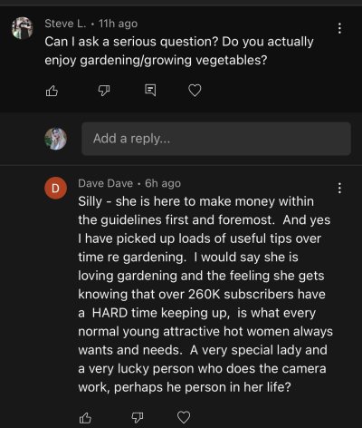 Watch Holly Wolf 🩵🤍's leaked NSFW photo on TwXstars