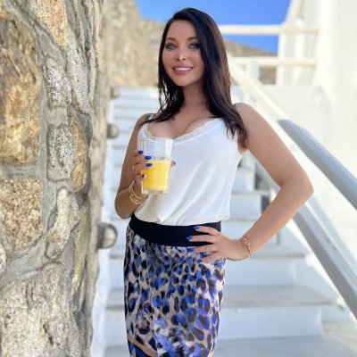 Watch Supercopines's leaked NSFW photo on TwXstars