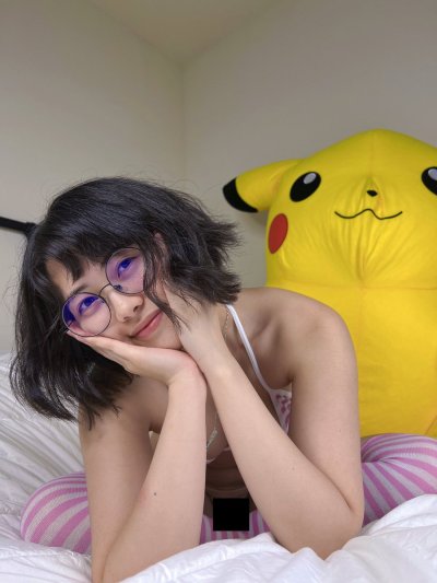 Watch erika 🐜's leaked NSFW photo on TwXstars