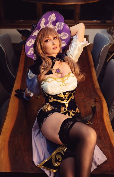 Watch Holly Wolf 🩵🤍's leaked NSFW photo on TwXstars