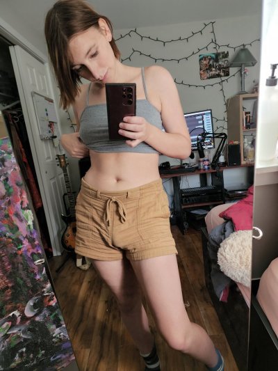 Watch Vera Special's leaked NSFW photo on TwXstars