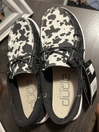 Watch Lucy's leaked NSFW photo on TwXstars