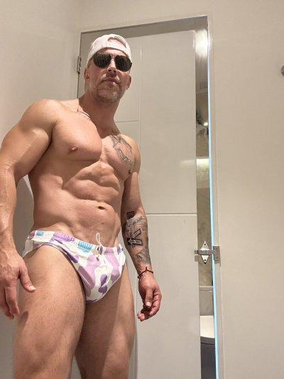 Watch Scott Blokker's leaked NSFW photo on TwXstars