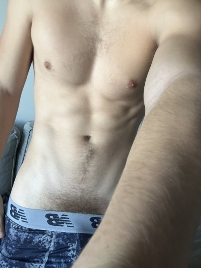 Watch Loganwallcb (18+)'s leaked NSFW photo on TwXstars
