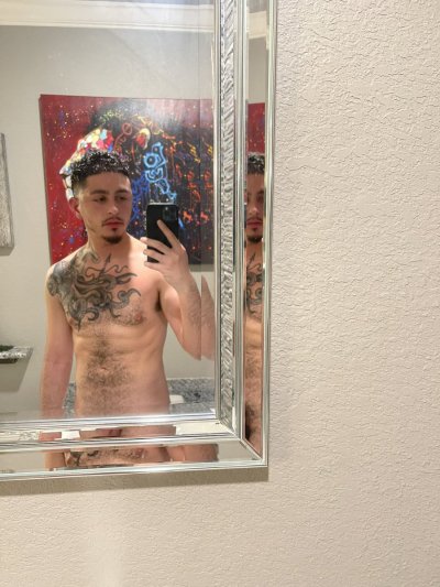 Watch Angelo's leaked NSFW photo on TwXstars