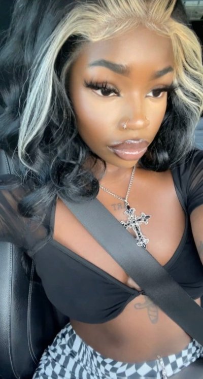 Watch m9ym9y's leaked NSFW photo on TwXstars