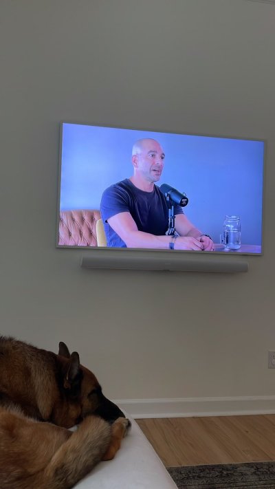 Watch Eva Lovia®'s leaked NSFW photo on TwXstars