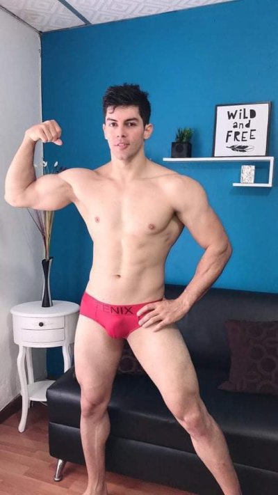 Watch Felipe Santoro's leaked NSFW photo on TwXstars