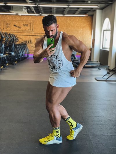 Watch Ptj_trainer's leaked NSFW photo on TwXstars