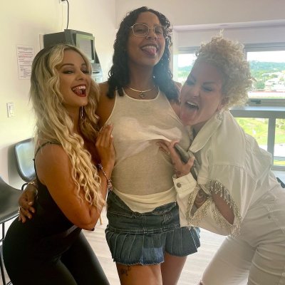 Watch CarmenLuvana's leaked NSFW photo on TwXstars