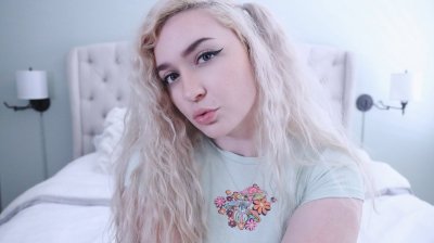 Watch RoseASMR's leaked NSFW photo on TwXstars
