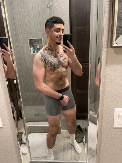 Watch Angelo's leaked NSFW photo on TwXstars