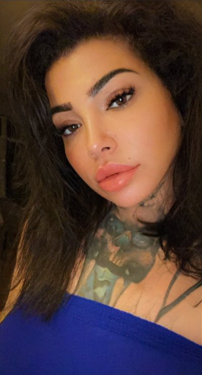 Watch Azita's leaked NSFW photo on TwXstars