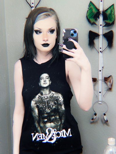 Watch 𝕭𝖚𝖓𝖓𝖎 𝕷𝖞𝖓𝖓's leaked NSFW photo on TwXstars