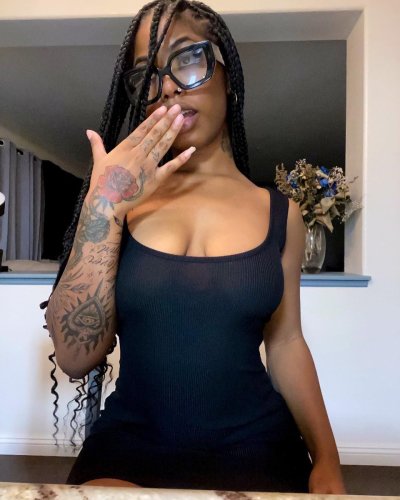 Watch t ☆ j's leaked NSFW photo on TwXstars