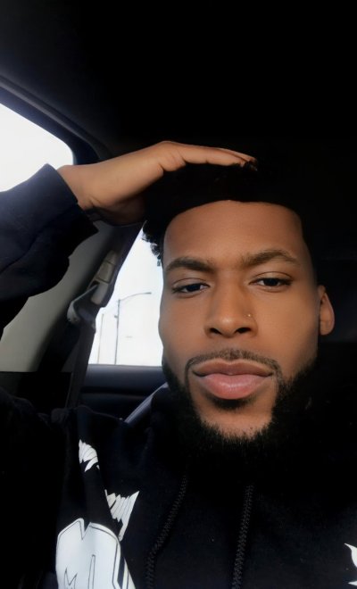 Watch 𝖇𝖆𝖇𝖞𝖙𝖗𝖆𝖉𝖊's leaked NSFW photo on TwXstars