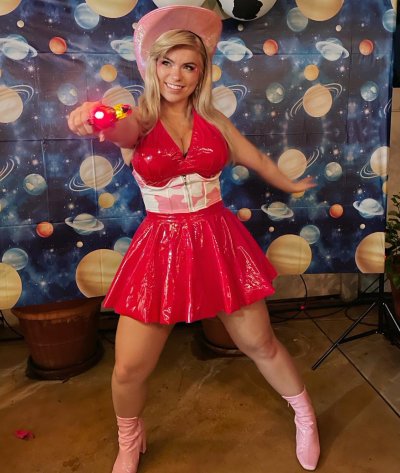 Watch Thesabrinabanks 🦝 💦's leaked NSFW photo on TwXstars