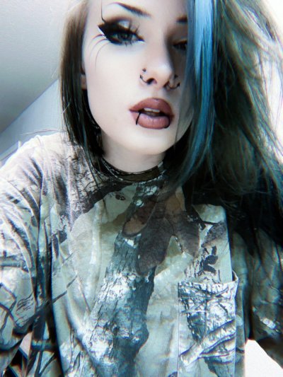 Watch 𝕭𝖚𝖓𝖓𝖎 𝕷𝖞𝖓𝖓's leaked NSFW photo on TwXstars