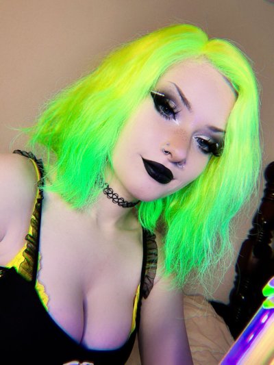 Watch 𝕭𝖚𝖓𝖓𝖎 𝕷𝖞𝖓𝖓's leaked NSFW photo on TwXstars