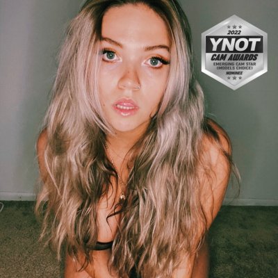 Watch Angie Faith's leaked NSFW photo on TwXstars