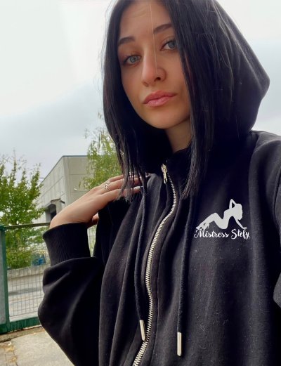 Watch ♛ 𝐆𝐎𝐃𝐃𝐄𝐒𝐒 𝐒𝐓𝐄𝐅𝐘 ♛ OnlyFans 12.99$'s leaked NSFW photo on TwXstars