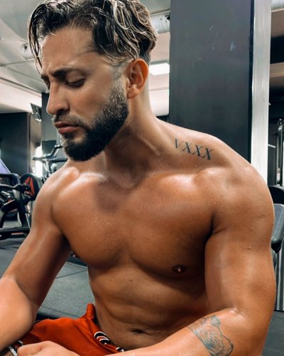 Watch Antonio Suleiman's leaked NSFW photo on TwXstars