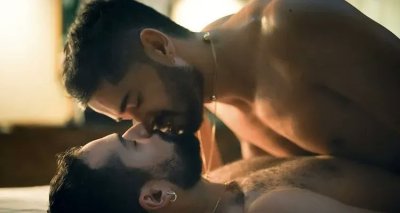 Watch Attitude Magazine's leaked NSFW photo on TwXstars